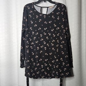 Maternity Puff Sleeve Blouse